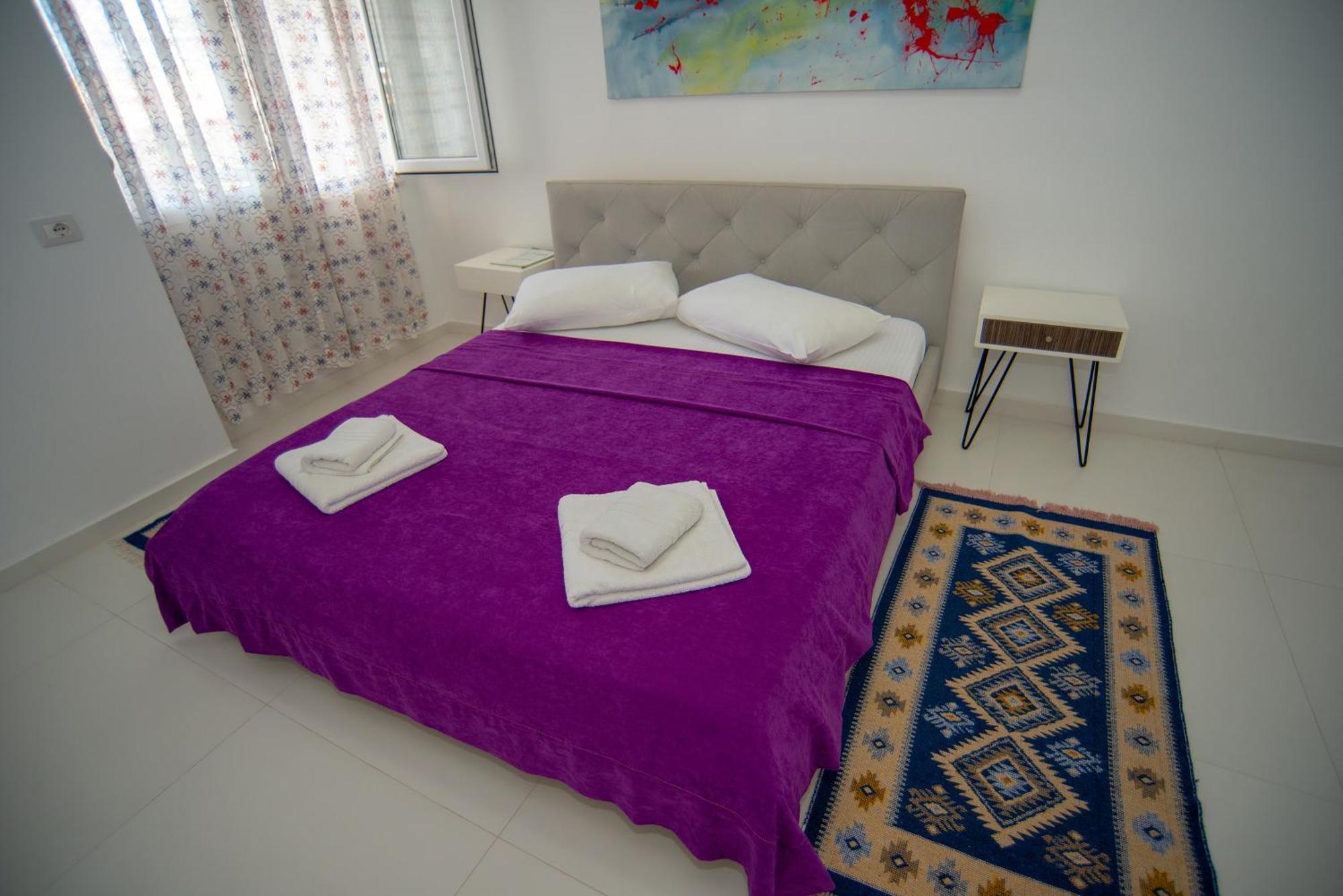Bougainville Bay Apartments Sarandë Rum bild